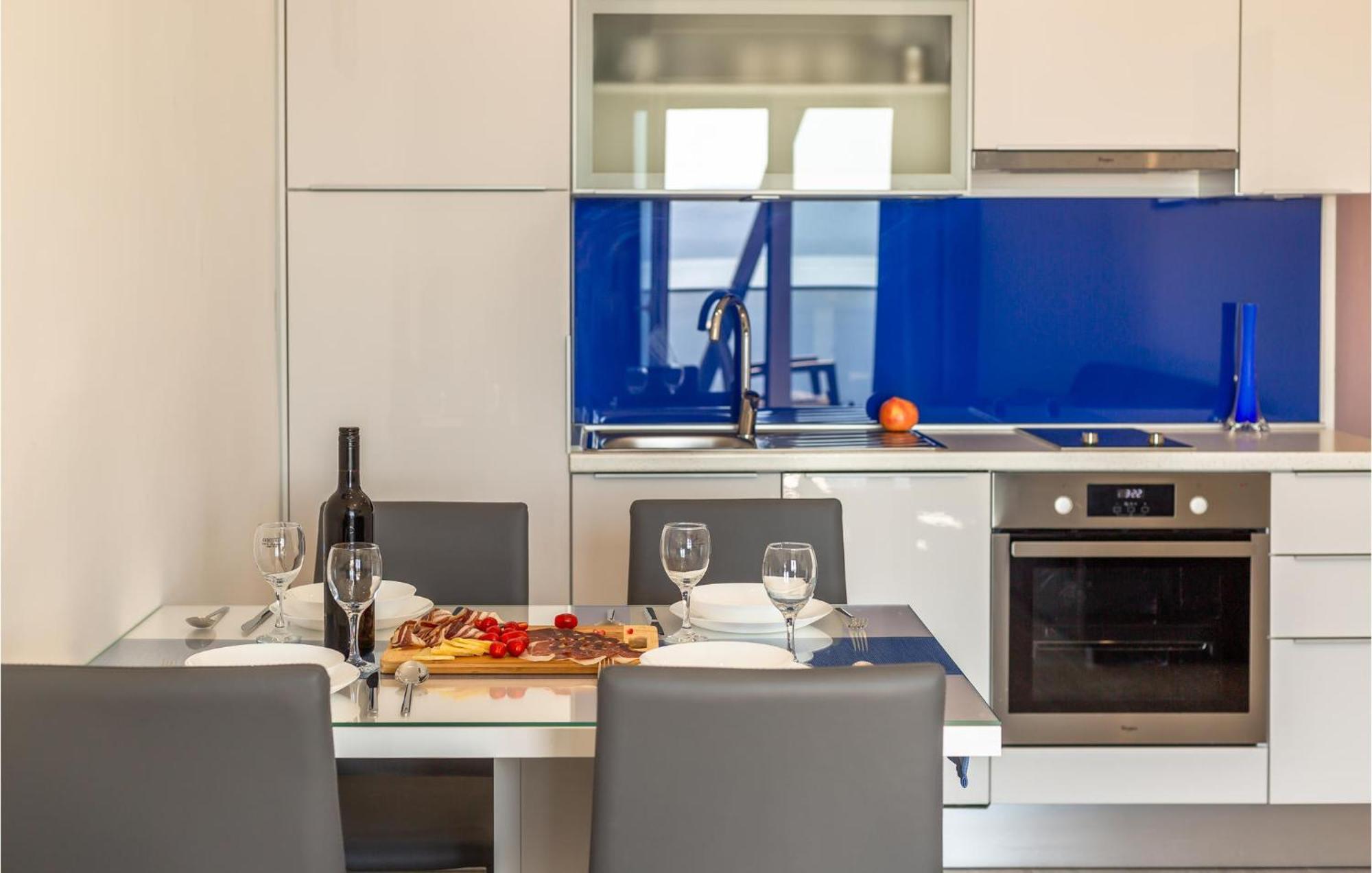 Amazing Apartment In Medici With Kitchen Kutlesa Exterior photo