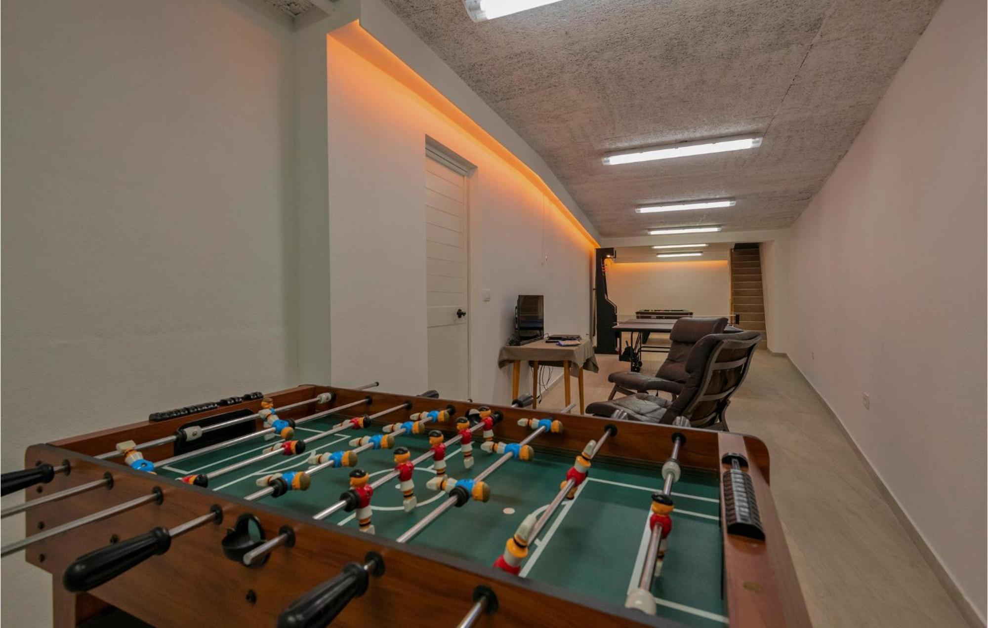 Amazing Apartment In Medici With Kitchen Kutlesa Exterior photo